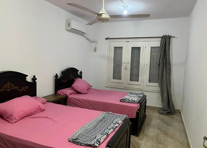 Villa With Private Garden And Roof 3Rd Row From The Sea In Reveira Beach Village 59Km