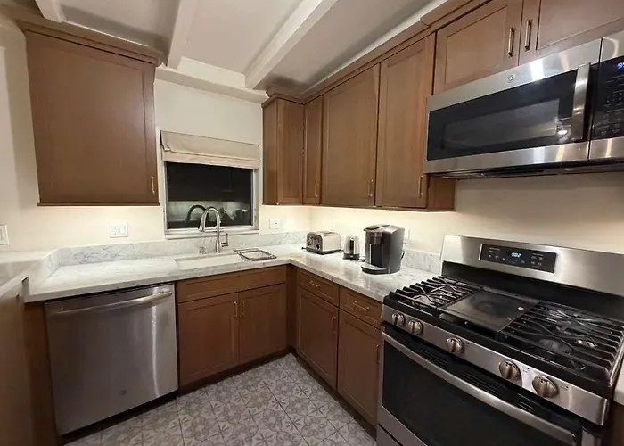 Modern 2BR Beach Walk Retreat with King&Coastal Vibe
