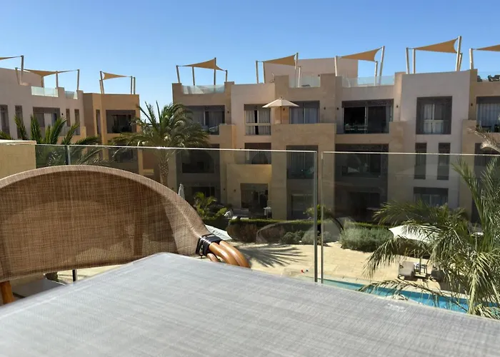 El Gouna Mangroovy 2Br Penthouse, Beach Access, Pool & Sea Views & Private Rooftop Terrace