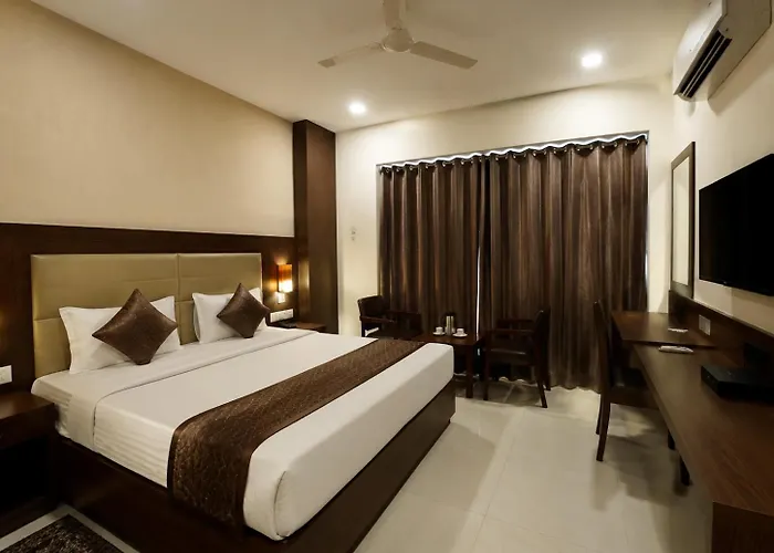 Hotel S-Mart In Delhi Airport & Free Airport Pickup