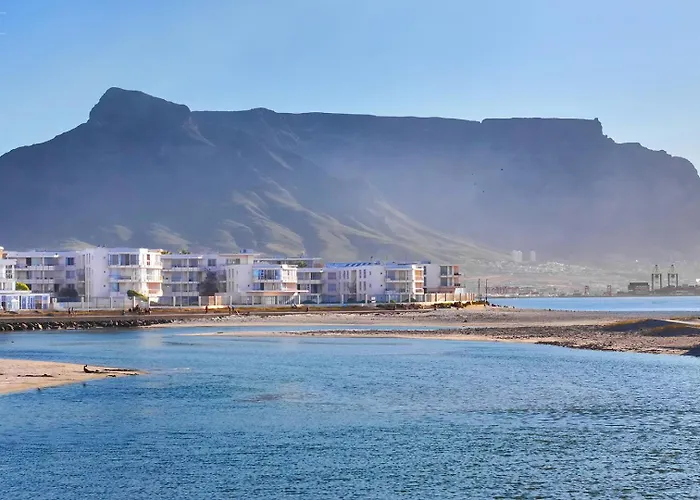 Lagoon Beach Hotel & Spa Cape Town