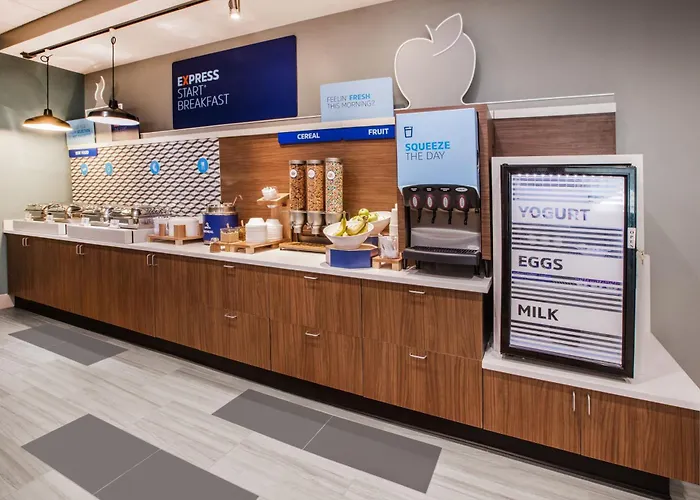 Holiday Inn Express Oakdale By Ihg