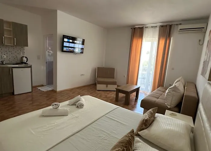 Apartmens Xhenis Lux