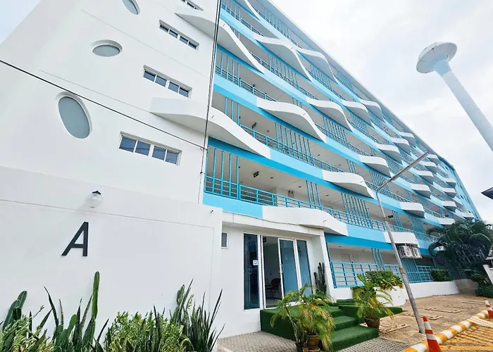 The Beach Bangsaen Condo 327/30