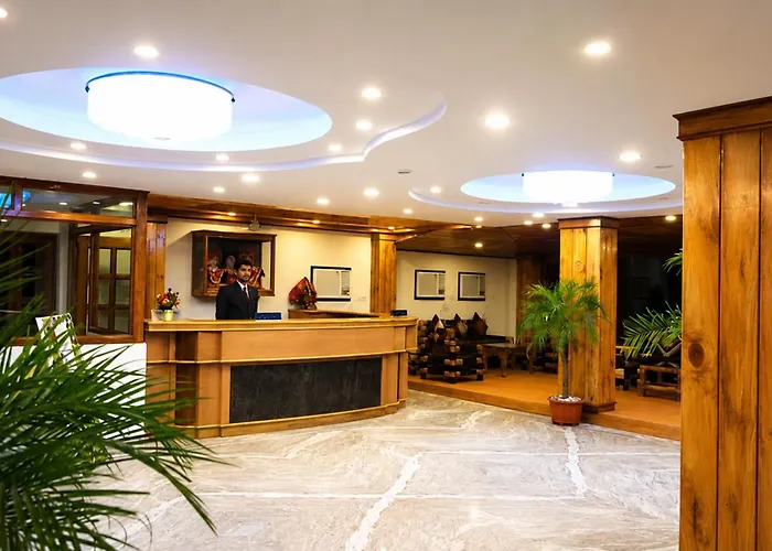 Hotel Dream Land With Swimming Pool Facility In Lataguri