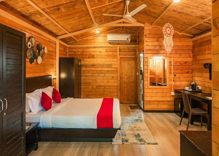 Majestic Beach Comforts - Beachfront