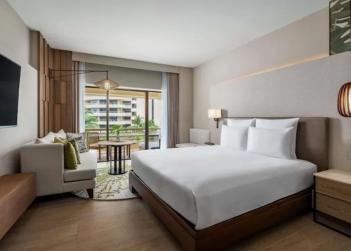 Pullman Phuket Karon Beach Resort