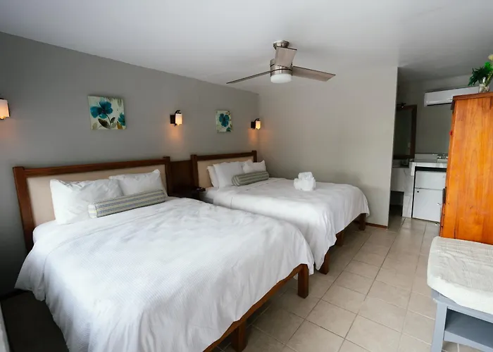 Mata Rocks Resort