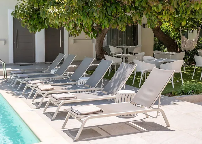 Epavli Boutique Luxury Suites