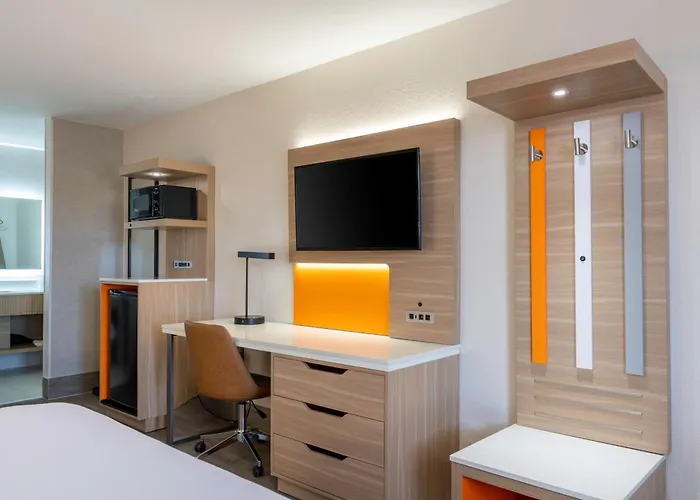 Days Inn By Wyndham Granbury