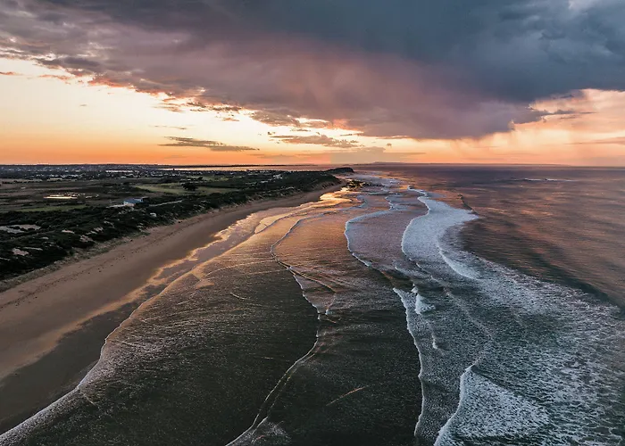 13Th Beach Golf Lodges