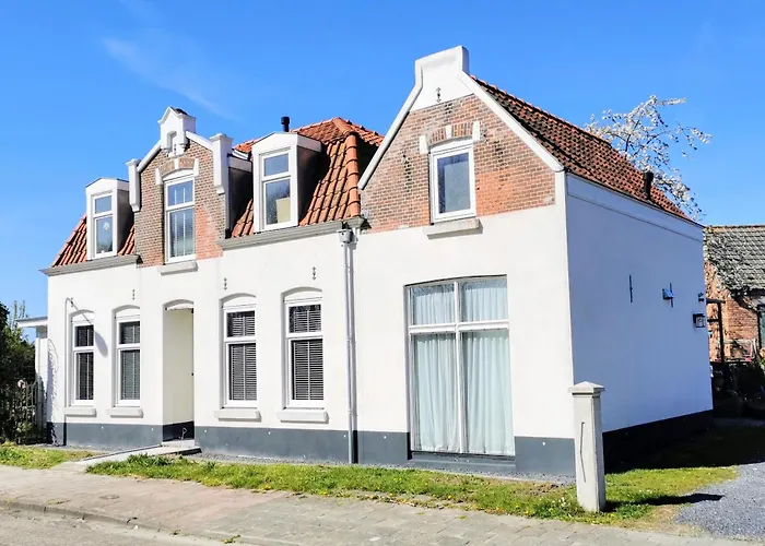Volledig gerenoveerde luxe gastsuite met ontbijt