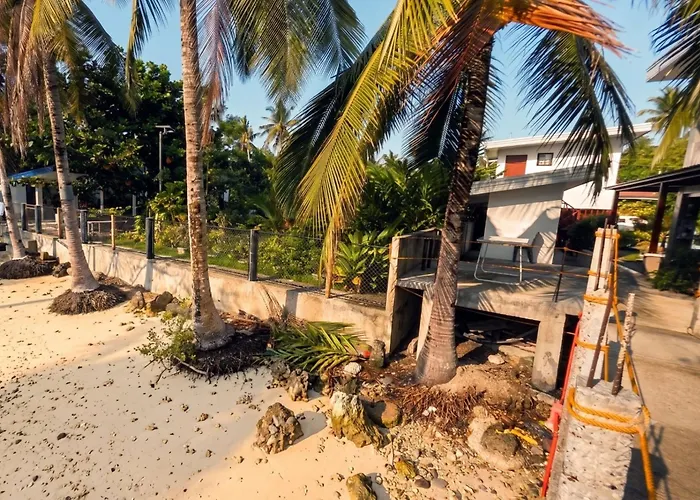 Bakawan Hideaway Resort & Restaurant