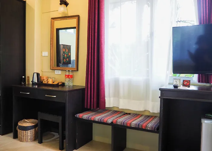 Lanta Castaway Beach Resort