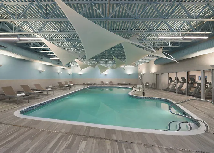 Courtyard By Marriott Oshawa
