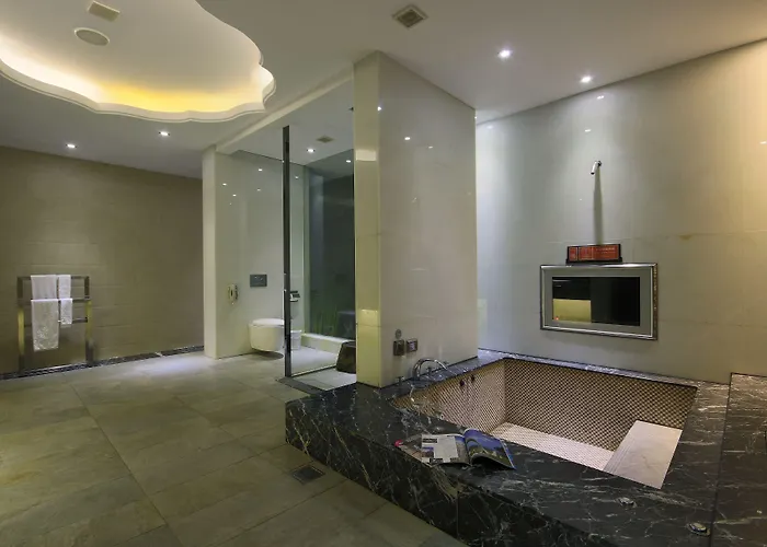 冠月精品旅館-Puli Ease Hotel