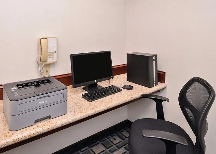 Holiday Inn Express Clanton