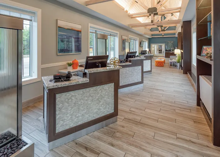 Club Wyndham Long Wharf