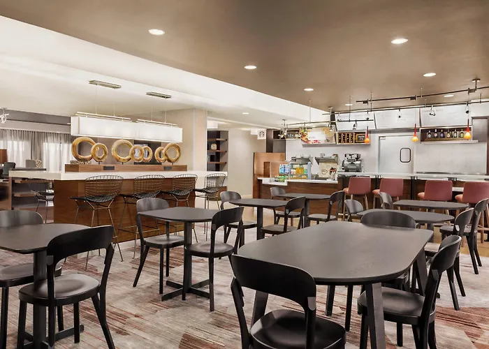Courtyard By Marriott Roseville