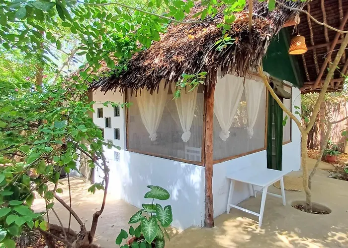 Watamu Beach Cottages B&B
