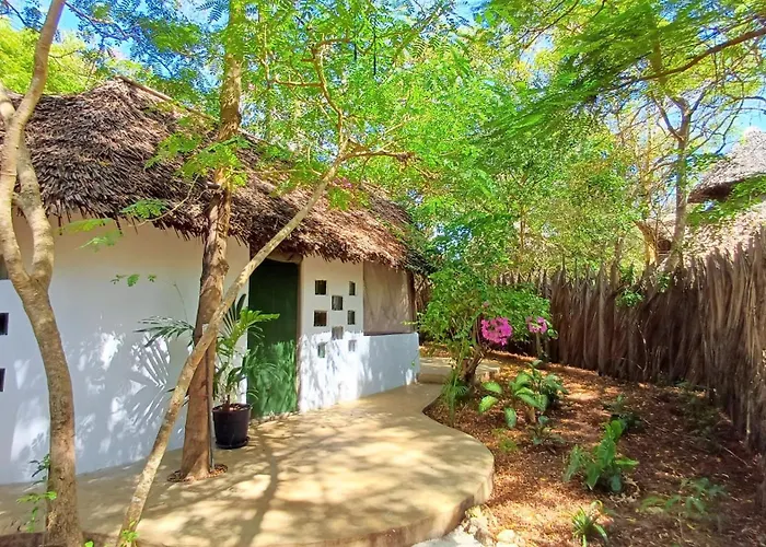 Watamu Beach Cottages B&B