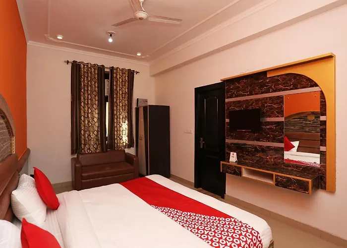 Super Hotel O Shree Radha Resort