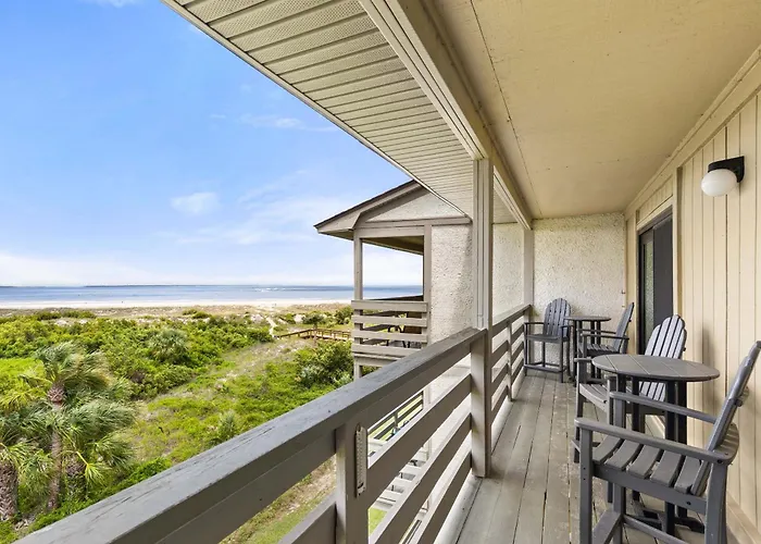 Lighthouse Point 18C