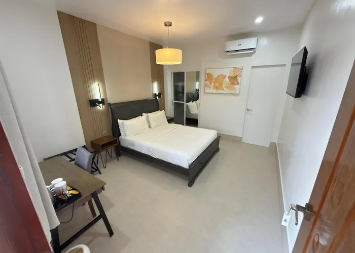 Harman Suites Moalboal
