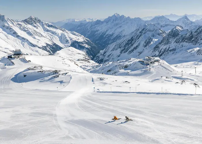 LUMA Stubai Aparthotel - Skibus zum Gletscher direkt vor der Tür