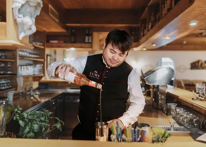 Luma Stubai Aparthotel - Skibus Zum Gletscher Direkt Vor Der Tuer