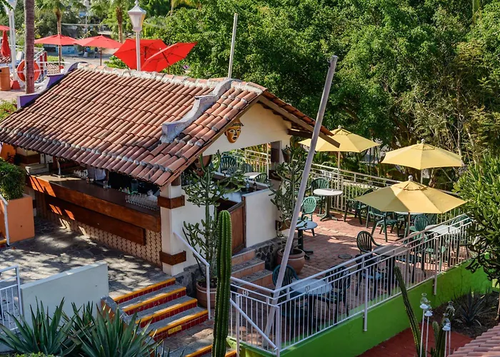 Decameron Los Cocos Guayabitos, Ramada All-Inclusive Resort