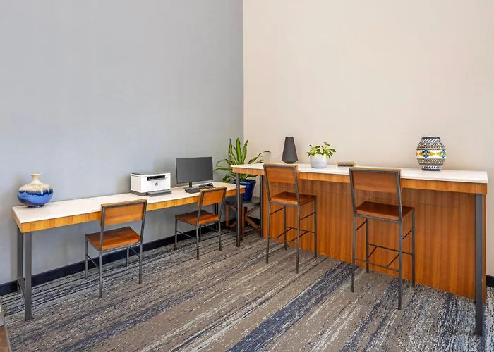 Holiday Inn Express Hotel & Suites Albuquerque - North Balloon Fiesta Park By Ihg