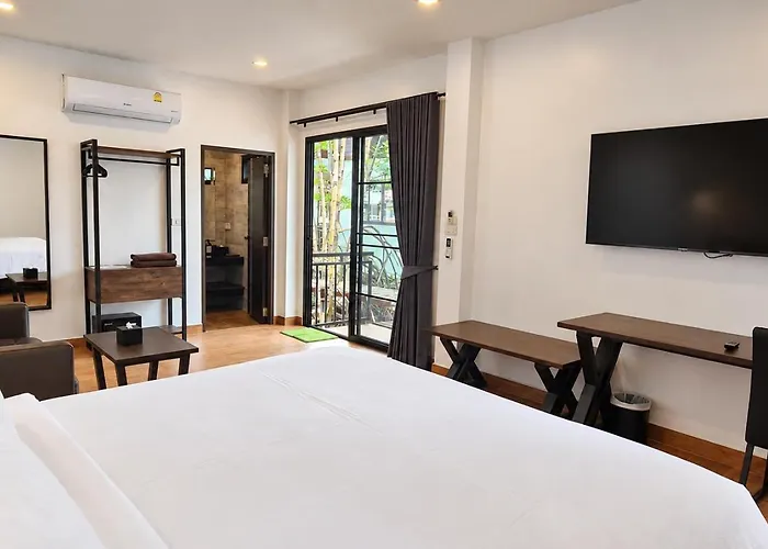 Baan Rim Nam