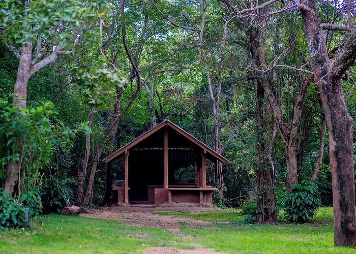 Lavendish Lake Giritale - Former Giritale Hotel Polonnaruwa