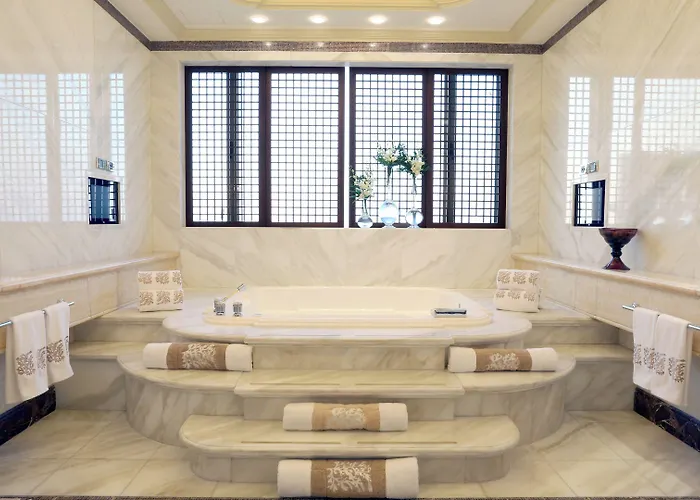Intercontinental Phoenicia Beirut By Ihg