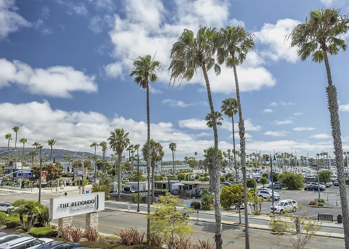 Redondo Beach Hotel, Tapestry Collection By Hilton