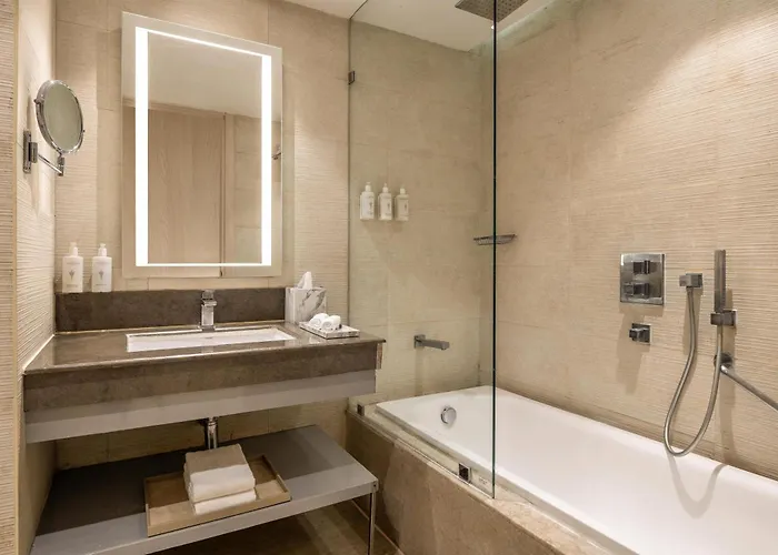 Hilton Garden Inn Lucknow