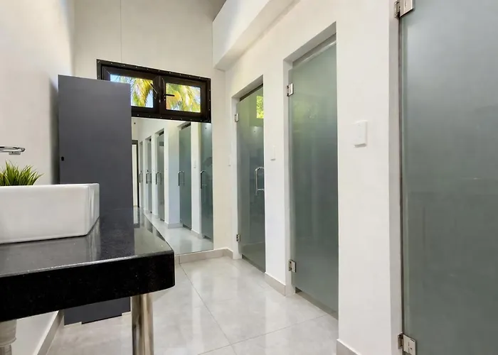Instyle Residences At Rizz Suites