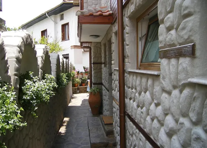 Dari Guest Rooms Стаи За Гости Дари