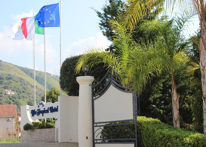 Blu Tropical Resort