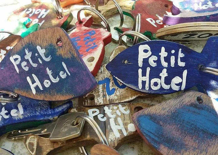 Petit Hotel