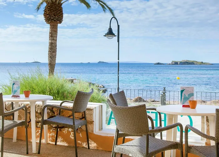 Apartamentos Mar y Playa