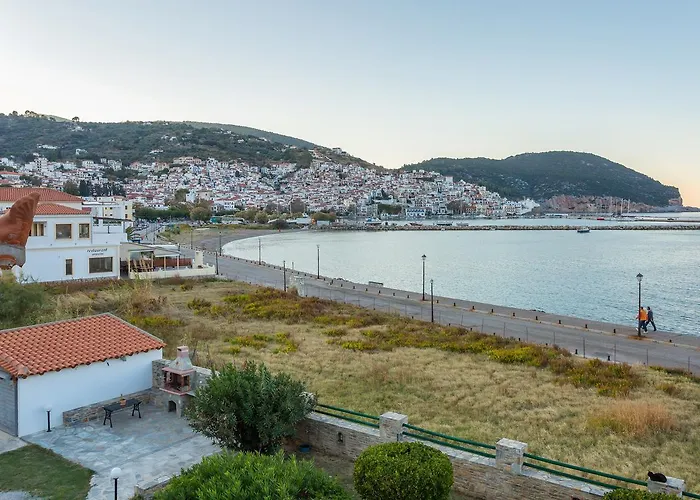 Antonios Skopelos Studios Apartments