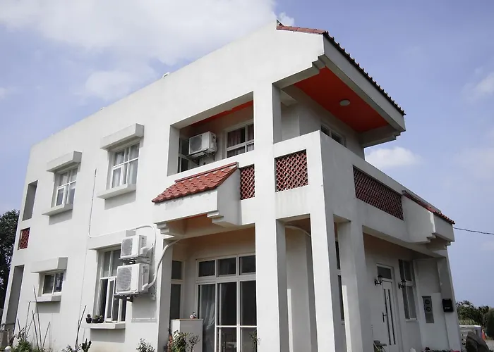 New Zhilan B&B