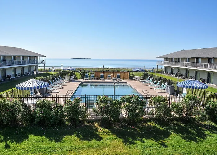 Friendship Oceanfront Suites