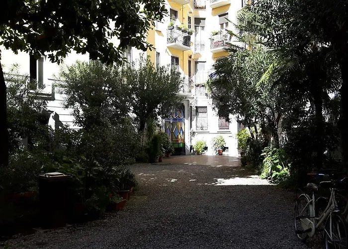 Bronzino House