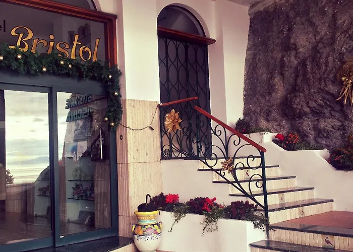 Hotel Bristol