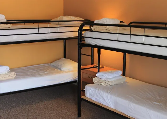 Whitney Portal Hotel And Hostel