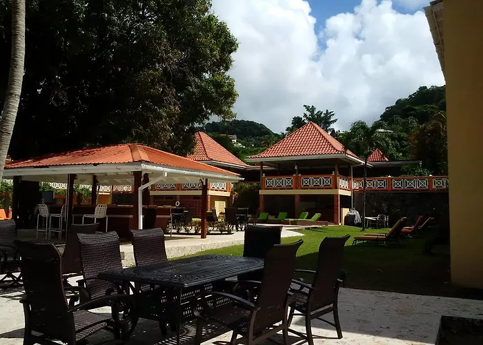 Sunset Shores Beach Hotel