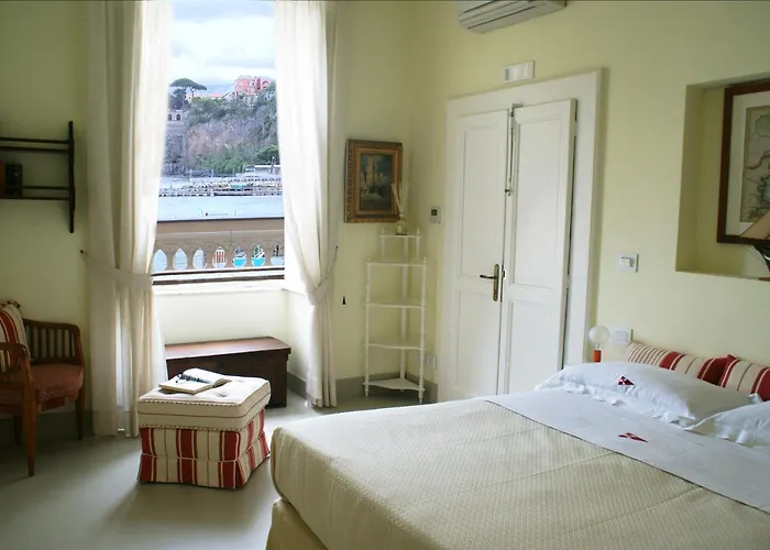 Yacht Club Capo Cervo Suites B&B